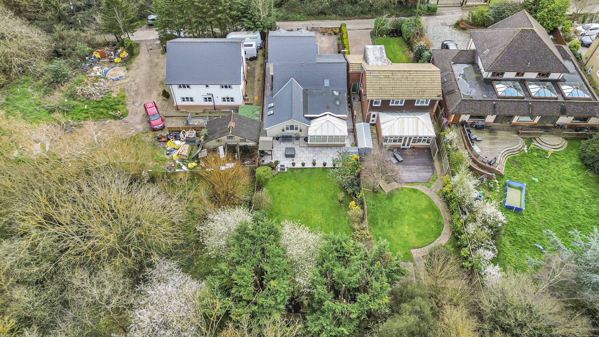 Lee Chapel Lane, Basildon, Image 4