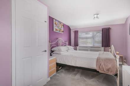 Lee Chapel Lane, Basildon, Image 14