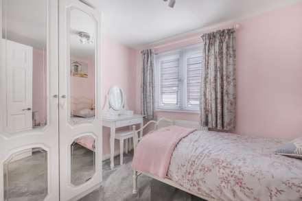 Lee Chapel Lane, Basildon, Image 22