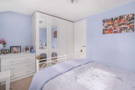 Lee Chapel Lane, Basildon, Image 24