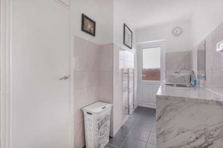 Lee Chapel Lane, Basildon, Image 32