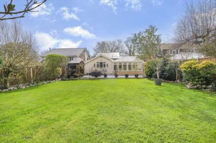 Lee Chapel Lane, Basildon, Image 42