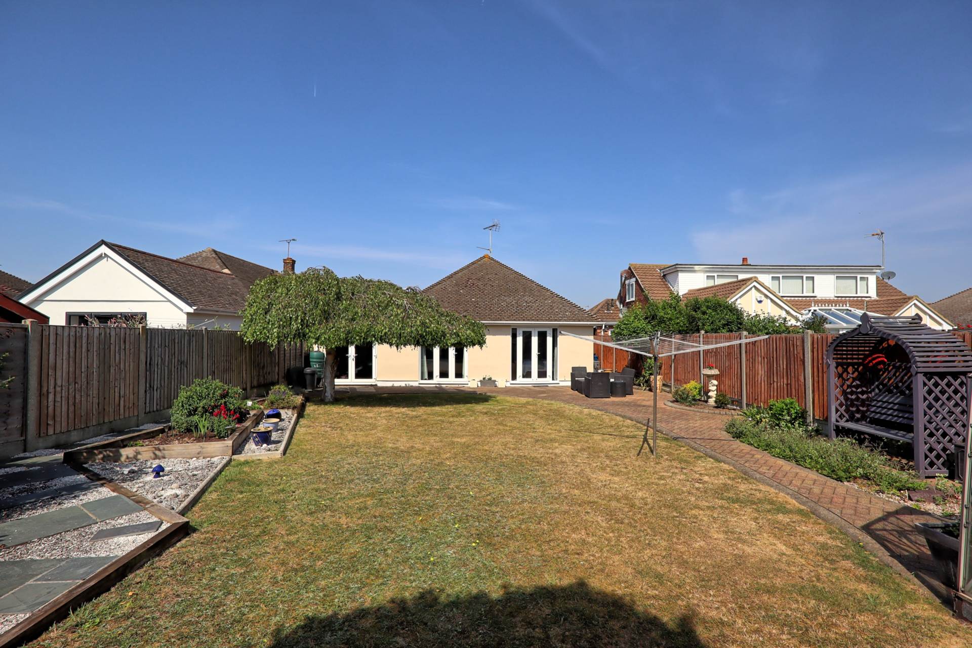 St James Avenue, Thorpe Bay, Image 4