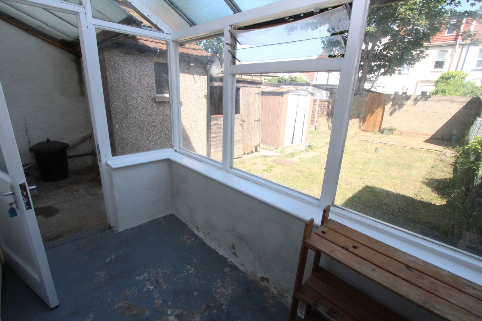 Silverdale Avenue, Westcliff On Sea, Image 9