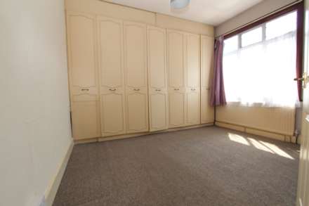 Silverdale Avenue, Westcliff On Sea, Image 5