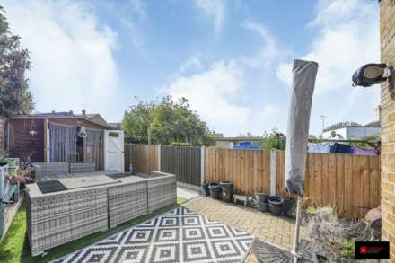 Fleming Crescent, Leigh On Sea, Image 17