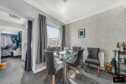 Fleming Crescent, Leigh On Sea, Image 23