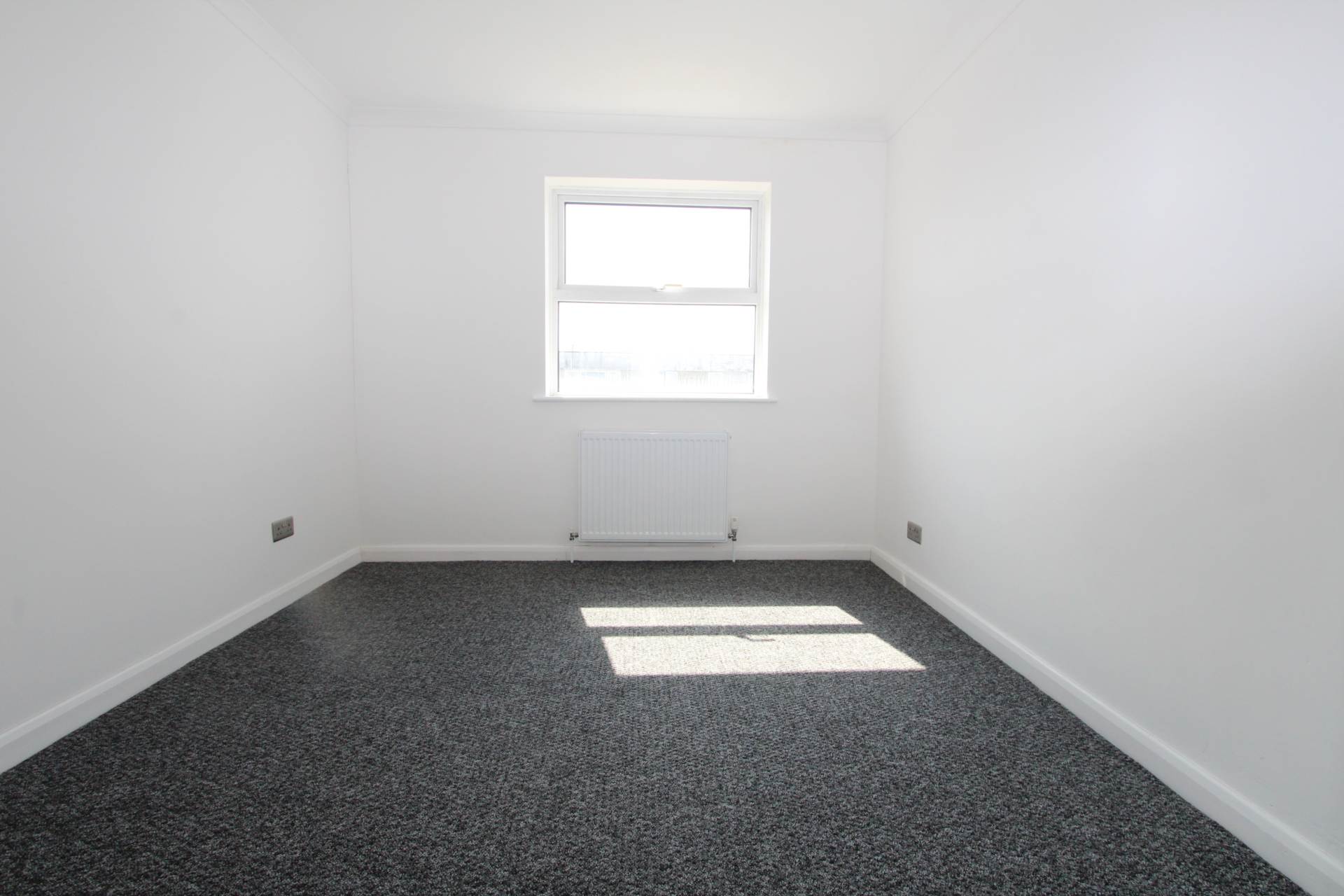 Grover Walk, Corringham, Image 6