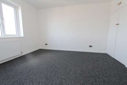 Grover Walk, Corringham, Image 9