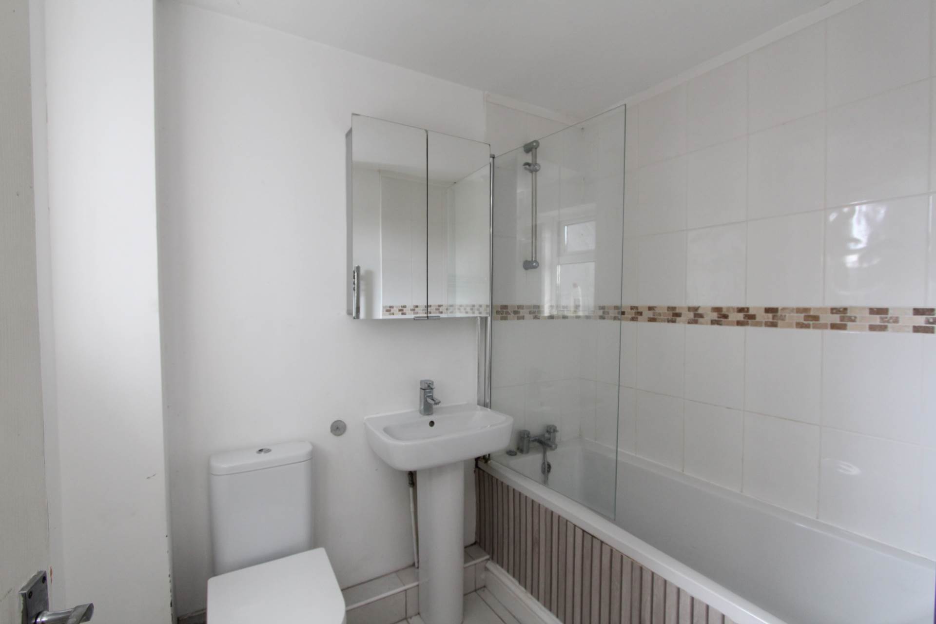 High Road, Benfleet, Image 3