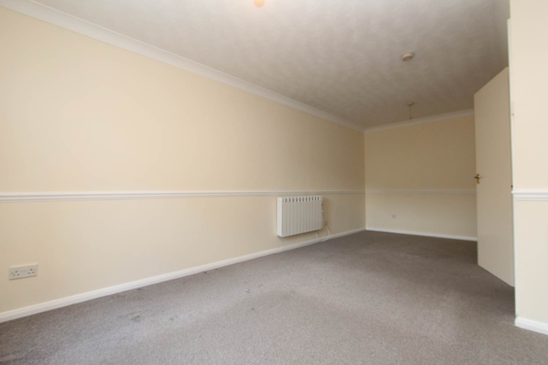 Saxon Court, London Road, Image 4