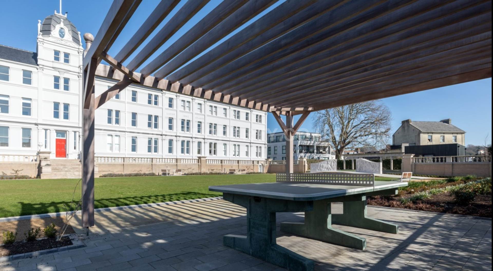 Modern 1 Bed + Sea Views, Storage & Parking, College Gardens, Town Outskirts, Image 13