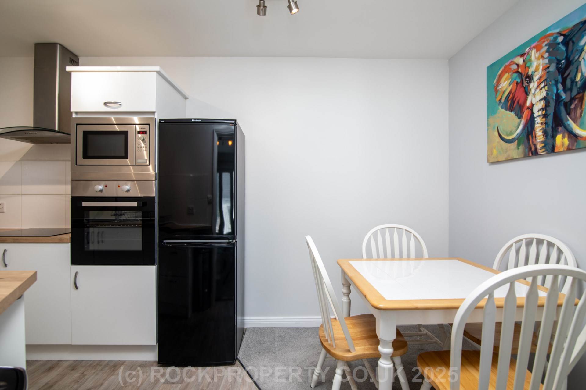 SPACIOUS 1 BED + PARKING, Cobblestones, St Helier, Image 11