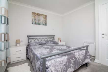 SPACIOUS 1 BED + PARKING, Cobblestones, St Helier, Image 14