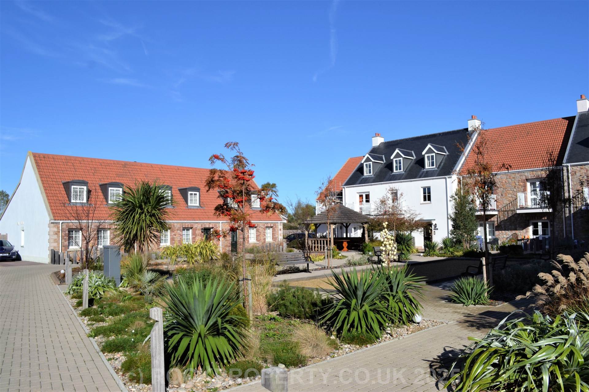 LARGE 1 BED WITH 2 BALCONIES, La Grande Route De La Cote, St Clement, Image 13