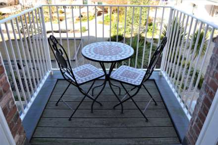 LARGE 1 BED WITH 2 BALCONIES, La Grande Route De La Cote, St Clement, Image 5