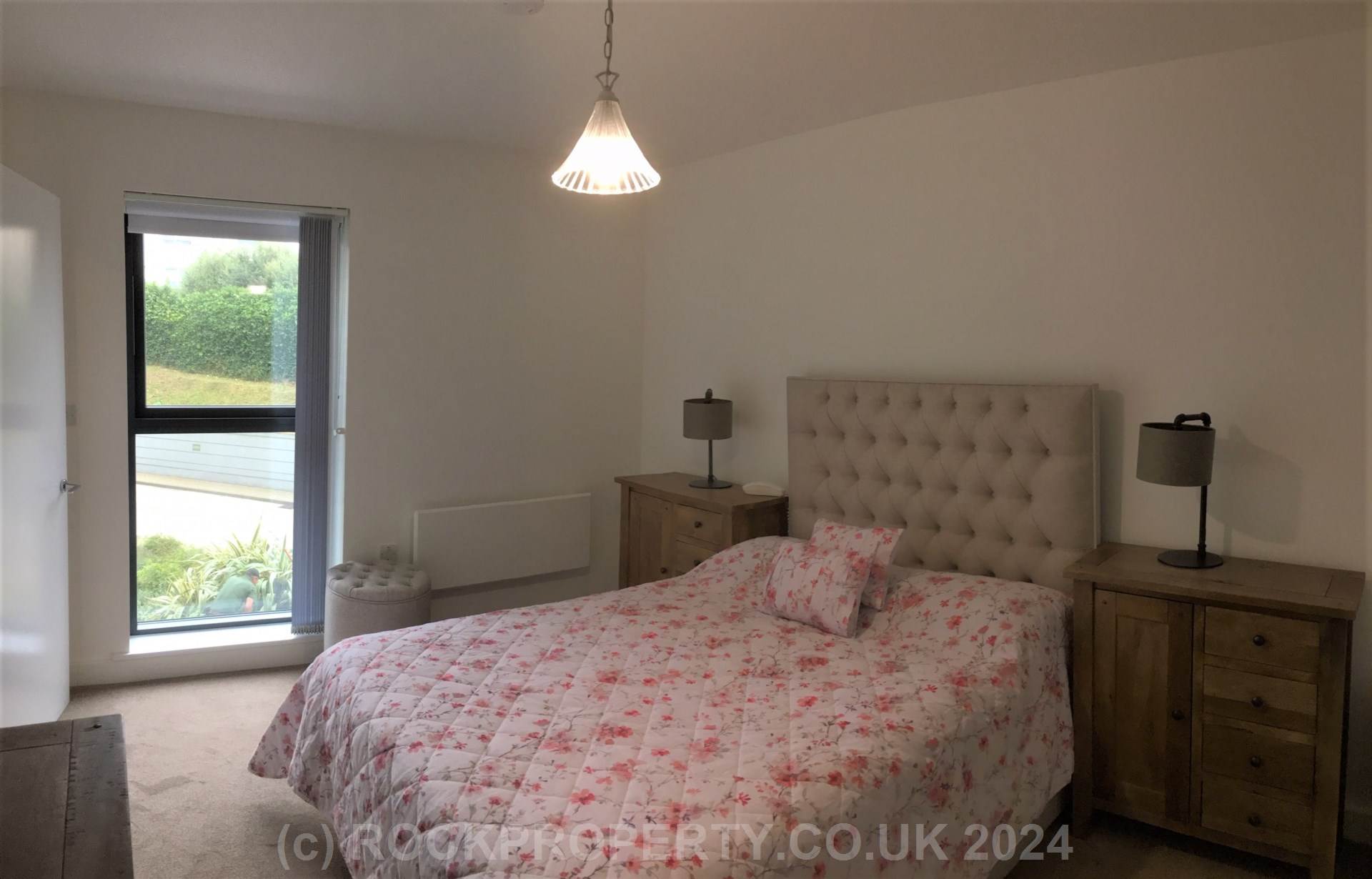 TWO DOUBLE BEDS WITH PARKING, Westmount Road, Town Outskirts, Image 11