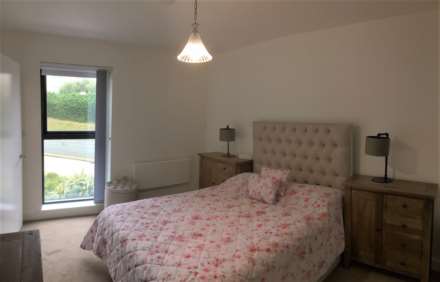 TWO DOUBLE BEDS WITH PARKING, Westmount Road, Town Outskirts, Image 11