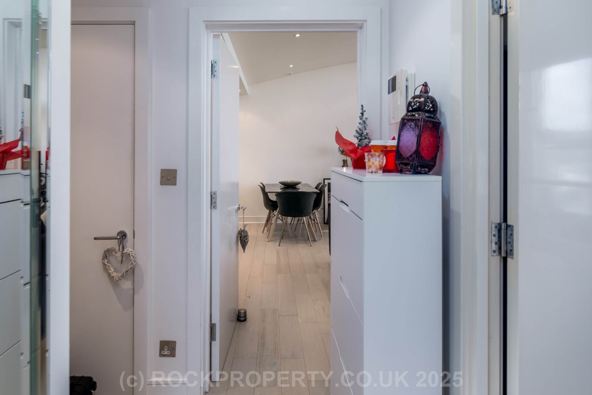 PENTHOUSE APARTMENT WITH PARKING, Le Capelain House, La Rue L'Etau, St Helier, Image 10