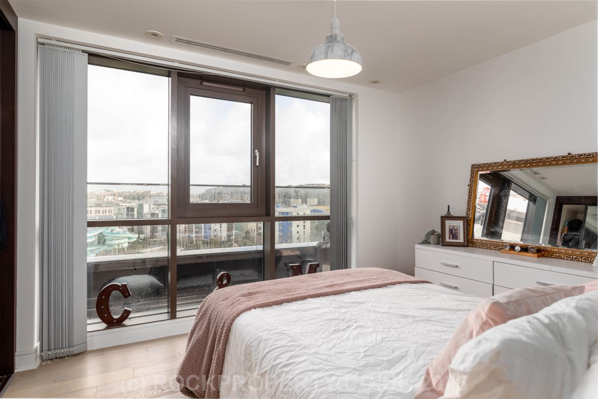 PENTHOUSE APARTMENT WITH PARKING, Le Capelain House, La Rue L'Etau, St Helier, Image 11