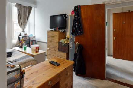 FIRST FLOOR 1 BED FLAT, St Saviours Road, St Helier, Image 12