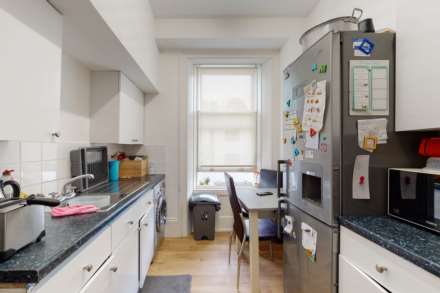 FIRST FLOOR 1 BED FLAT, St Saviours Road, St Helier, Image 5