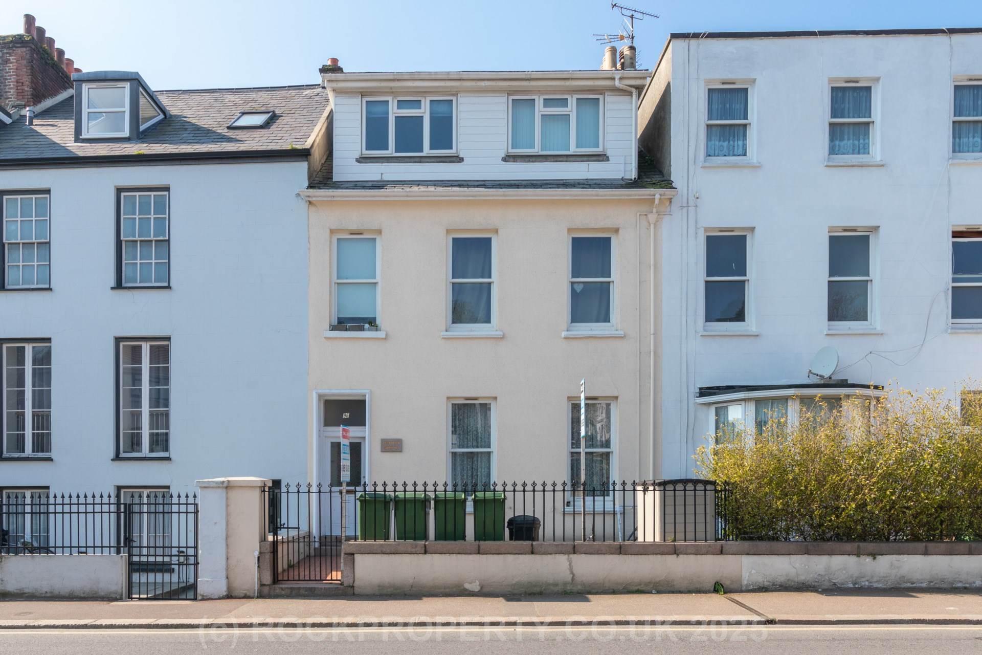 TOP FLOOR 1 BED APARTMENT, St Saviours Road, St Helier, Image 1