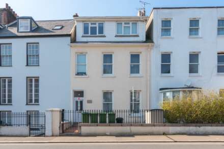 TOP FLOOR 1 BED APARTMENT, St Saviours Road, St Helier, Image 1