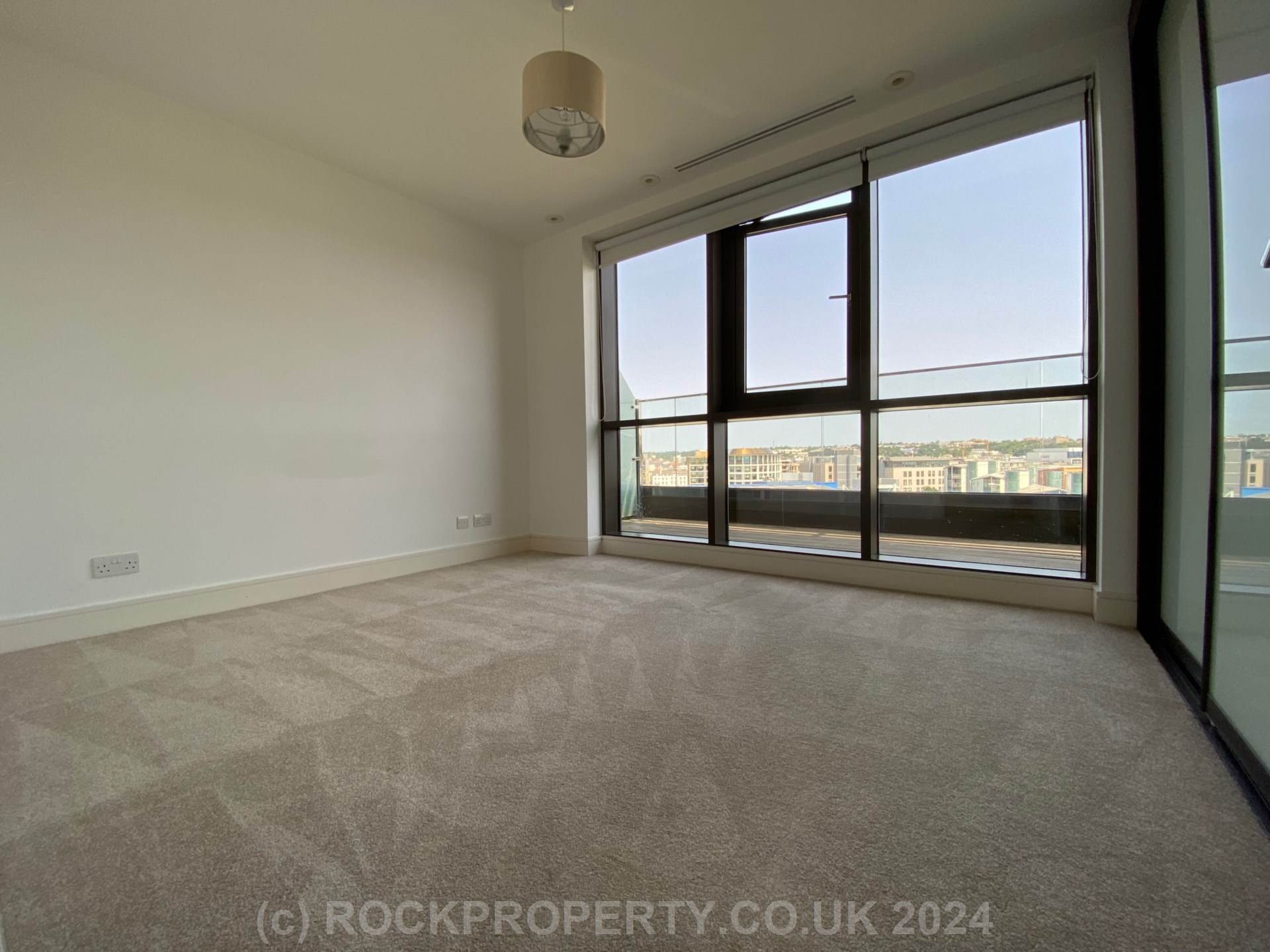 STUNNING 1 BED PENTHOUSE APARTMENT, Le Capelain House, St Helier, Image 10