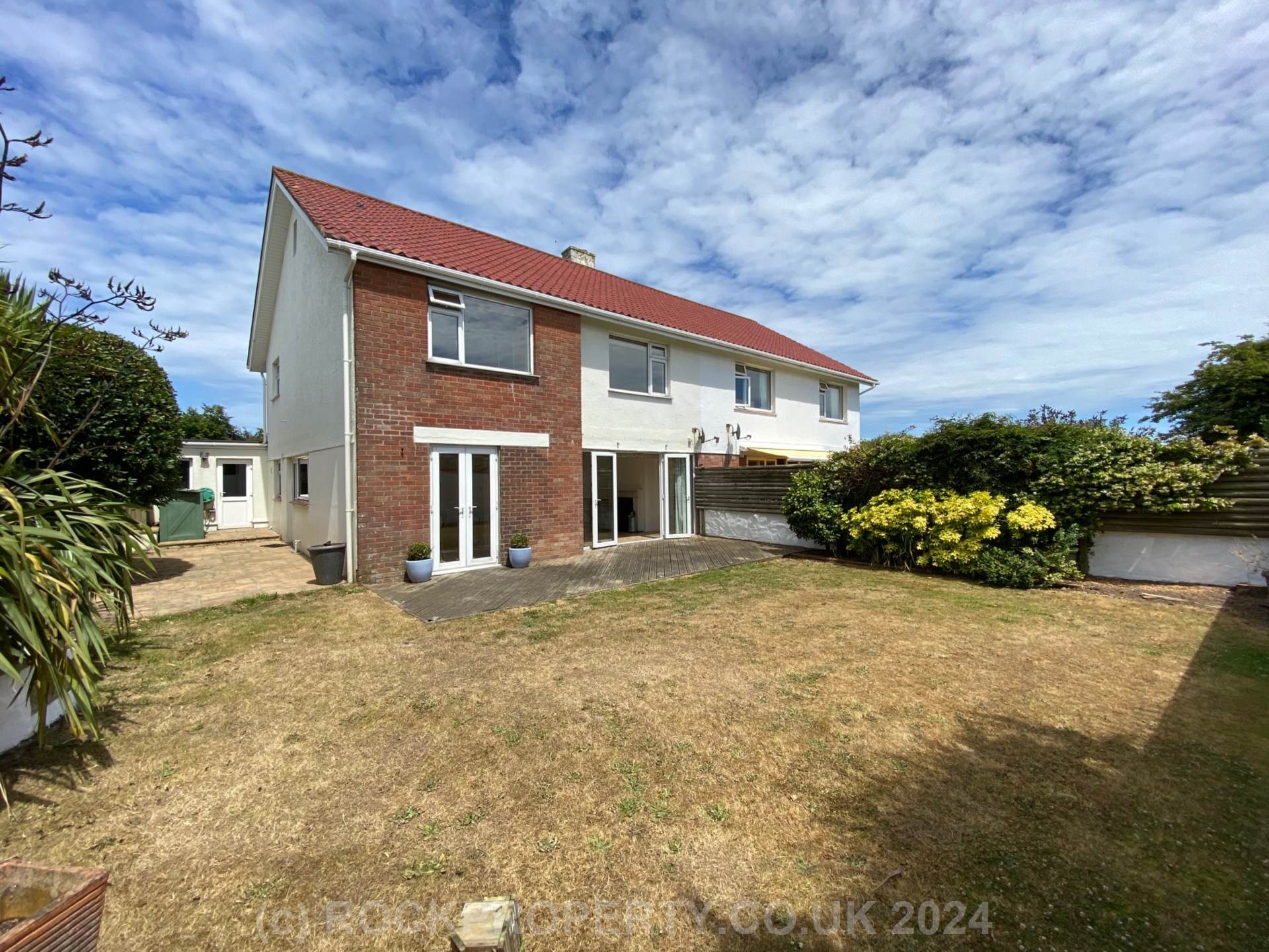 SUBSTANTIAL 3/4 BED FAMILY HOUSE, Outskirts of St Helier, Image 1
