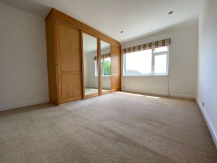 SUBSTANTIAL 3/4 BED FAMILY HOUSE, Outskirts of St Helier, Image 13