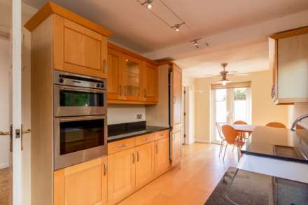 SUBSTANTIAL 3/4 BED FAMILY HOUSE, Outskirts of St Helier, Image 8