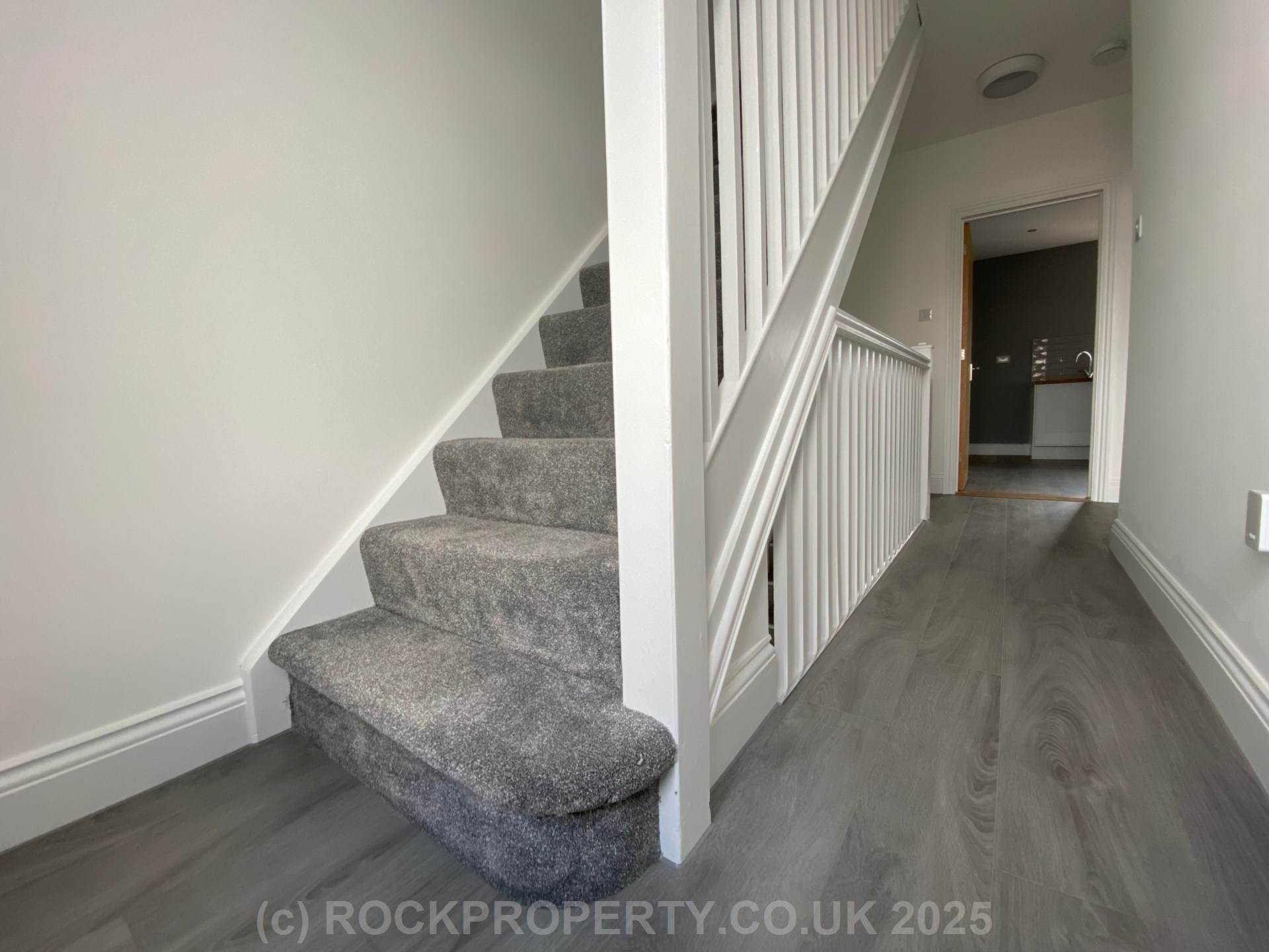 LARGE 3 BED DUPLEX, Victoria Road, St Saviour, Image 12