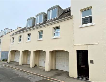 SPACIOUS 1 BED + GARAGE, Duhamel Street, St Helier