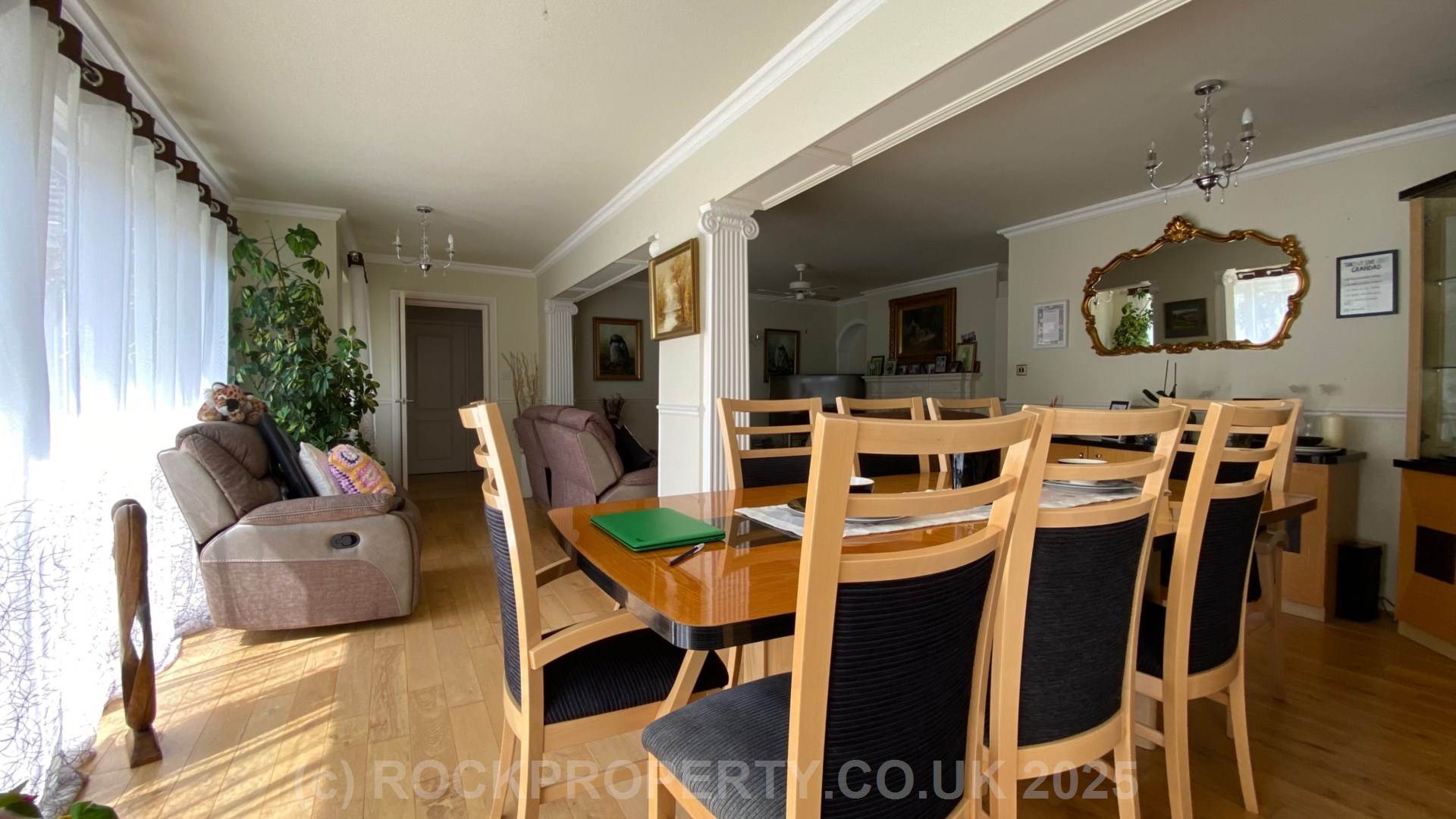 LARGE 3 BED 3 BATH BUNGALOW, La Rue Es Abbes, Rural St John, Image 18