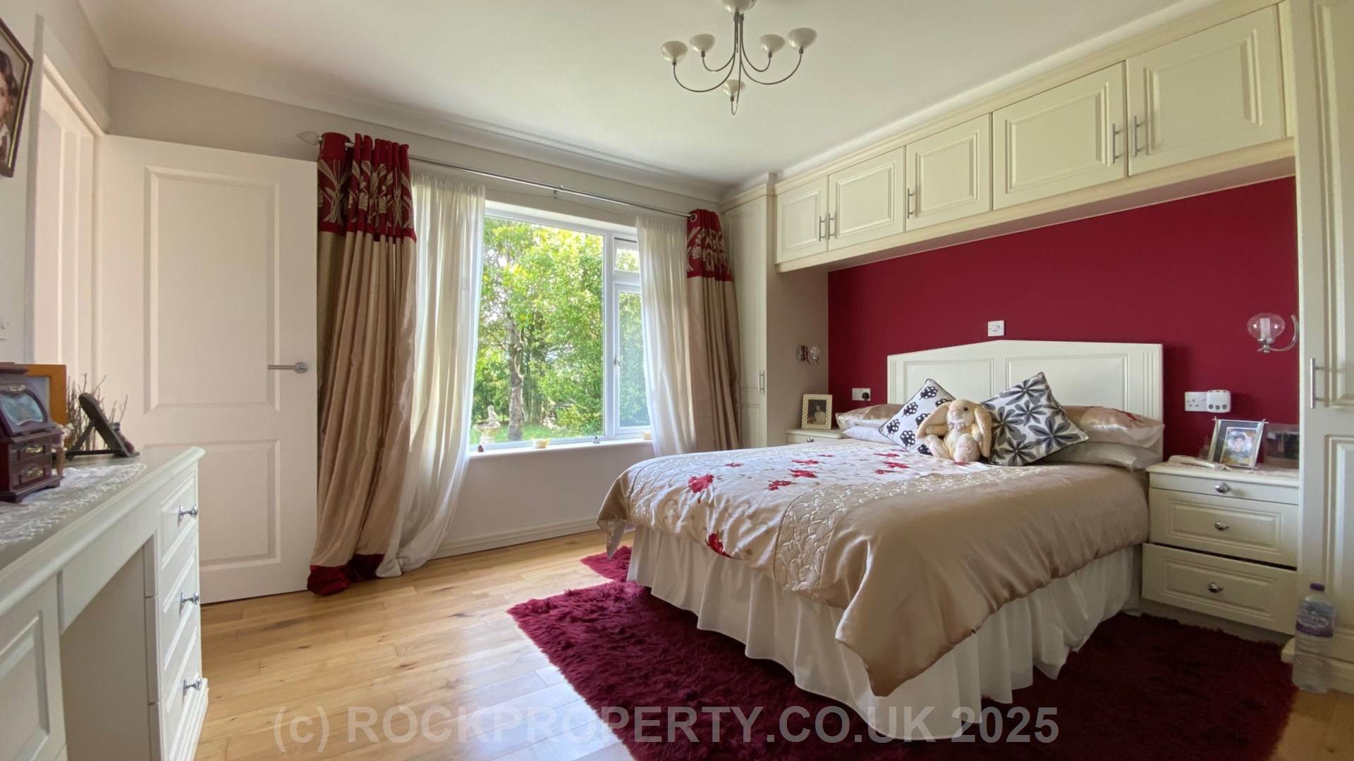 LARGE 3 BED 3 BATH BUNGALOW, La Rue Es Abbes, Rural St John, Image 26