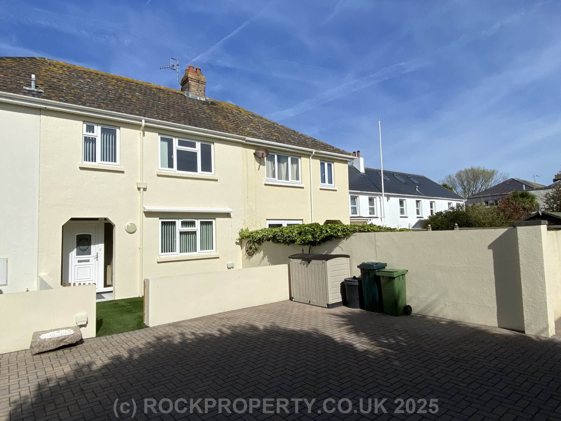 NEWLY REFURBISHED 3 BED 2 BATH, Quiet cul-de-sac, St Saviour, Image 1