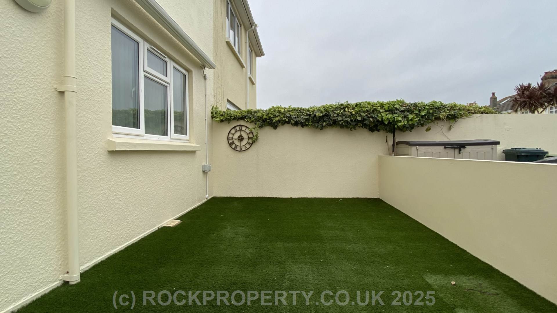 SPACIOUS 3 BED 2 BATH, Quiet cul-de-sac, St Saviour, Image 2