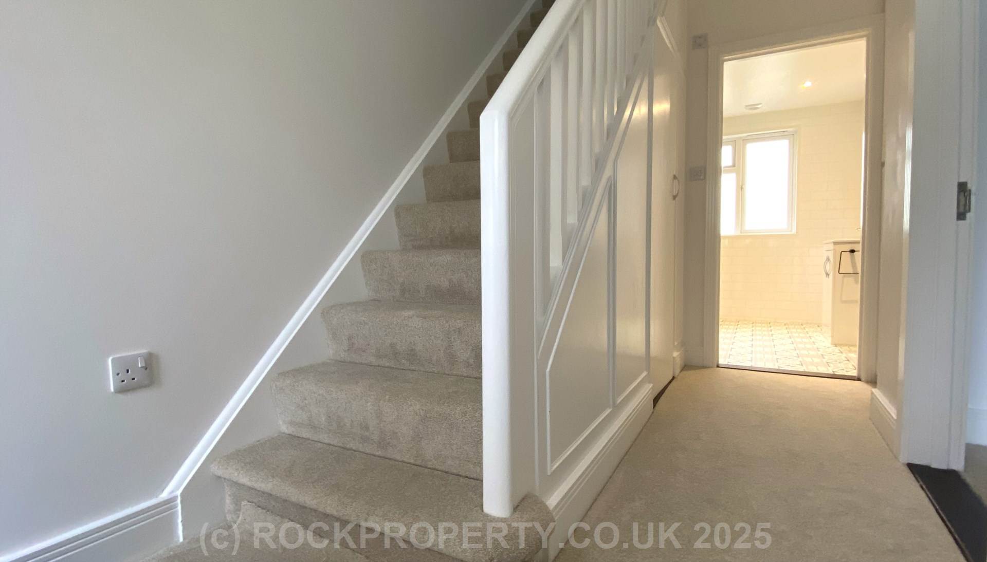 SPACIOUS 3 BED 2 BATH, Quiet cul-de-sac, St Saviour, Image 3