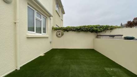 SPACIOUS 3 BED 2 BATH, Quiet cul-de-sac, St Saviour, Image 2
