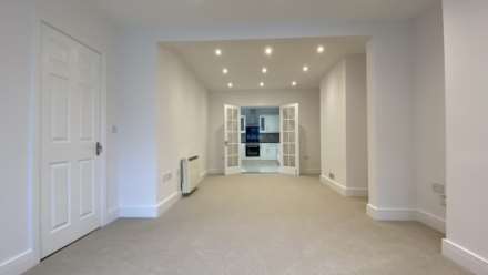 NEWLY REFURBISHED 3 BED 2 BATH, Quiet cul-de-sac, St Saviour, Image 8