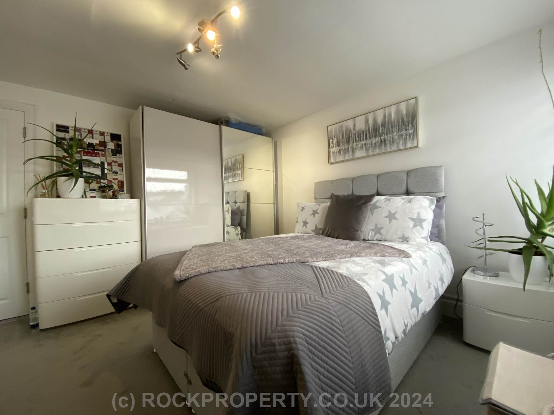 IMMACULATE 1 BED STUDIO FLAT, St Marks Road, St Helier, Image 7