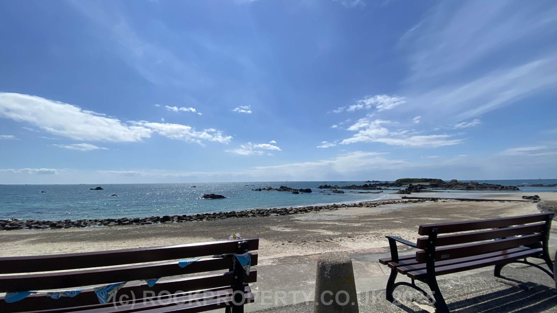 EXQUISITE DETACHED HOME, 4 Bed 2 Bath House, Nr Green Island Beach, St Clement, Image 2