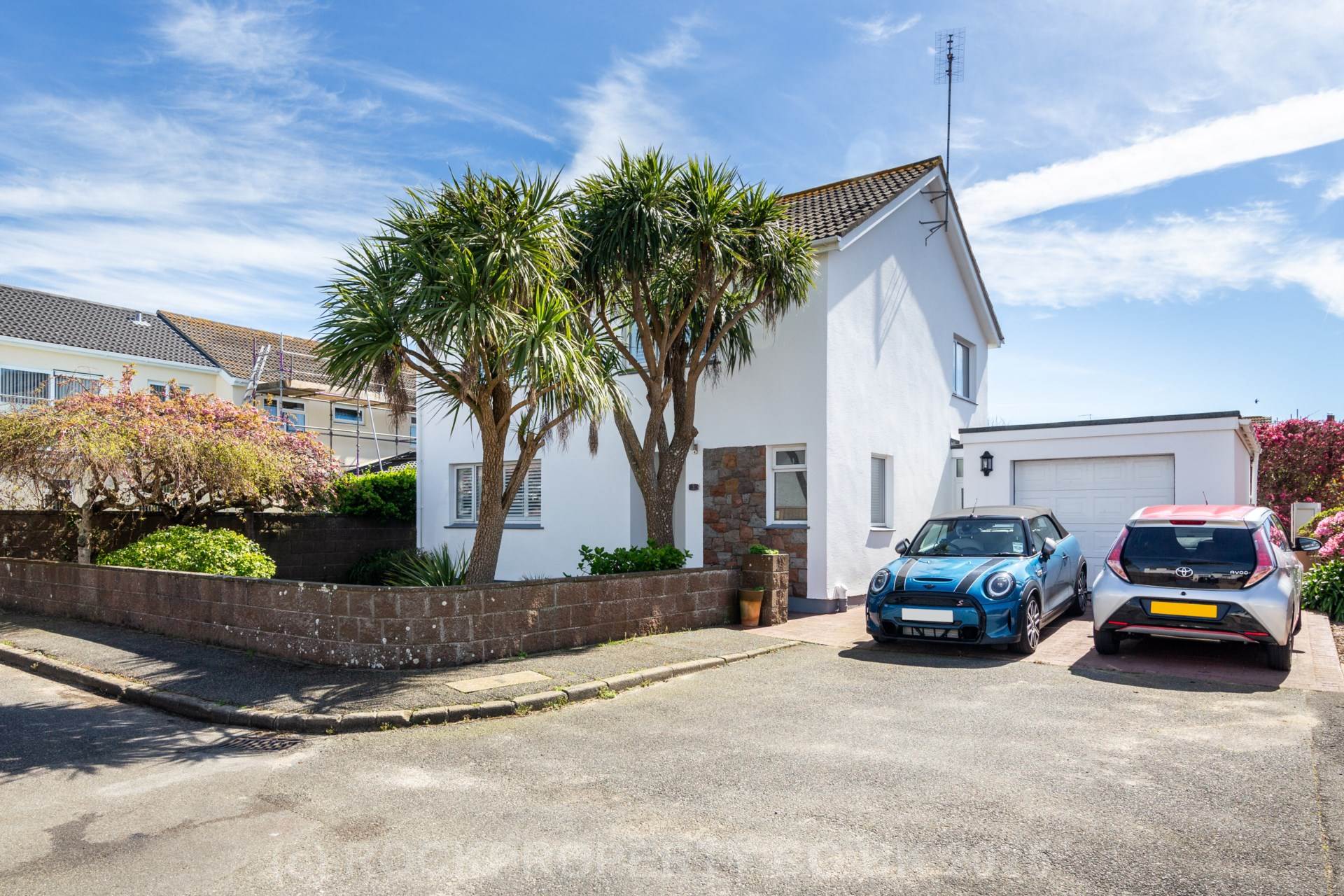 EXQUISITE DETACHED HOME, 4 Bed 2 Bath House, Nr Green Island Beach, St Clement, Image 28
