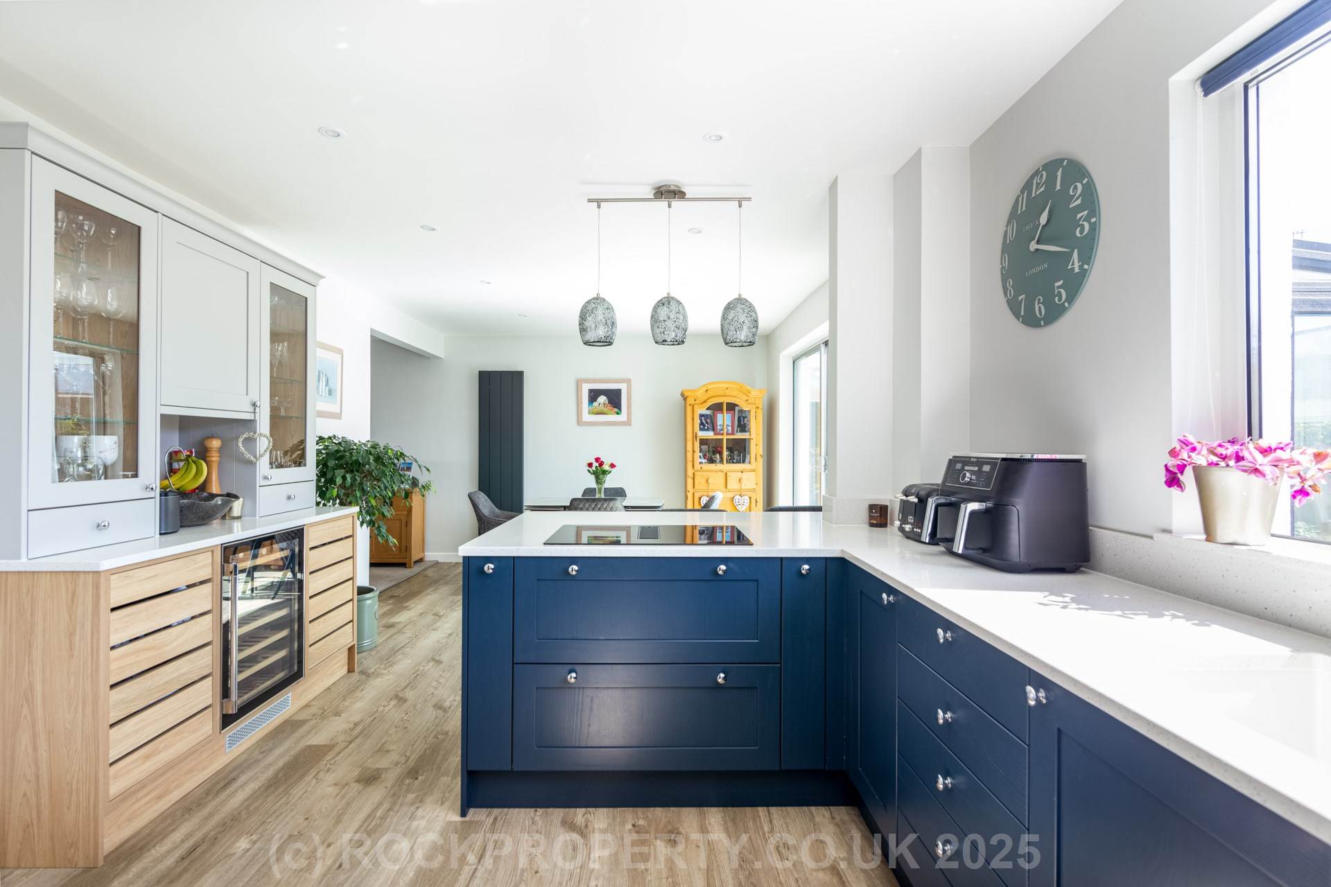 EXQUISITE DETACHED HOME, 4 Bed 2 Bath House, Nr Green Island Beach, St Clement, Image 9
