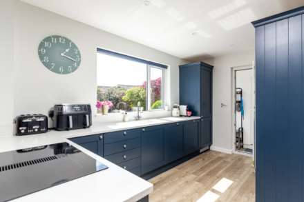 EXQUISITE DETACHED HOME, 4 Bed 2 Bath House, Nr Green Island Beach, St Clement, Image 10
