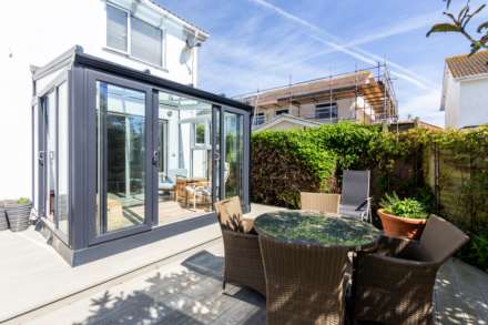 EXQUISITE DETACHED HOME, 4 Bed 2 Bath House, Nr Green Island Beach, St Clement, Image 14