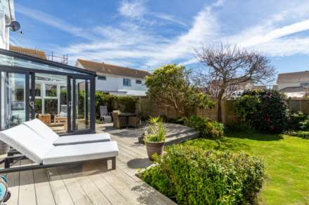 EXQUISITE DETACHED HOME, 4 Bed 2 Bath House, Nr Green Island Beach, St Clement, Image 3