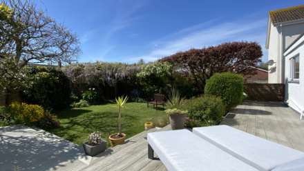 EXQUISITE DETACHED HOME, 4 Bed 2 Bath House, Nr Green Island Beach, St Clement, Image 4
