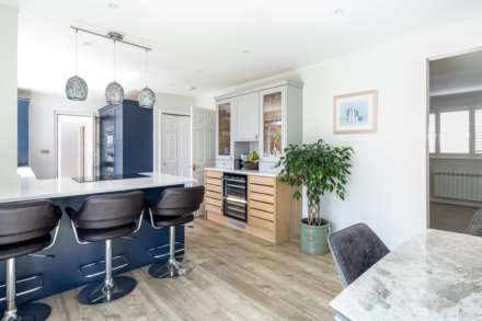 EXQUISITE DETACHED HOME, 4 Bed 2 Bath House, Nr Green Island Beach, St Clement, Image 7